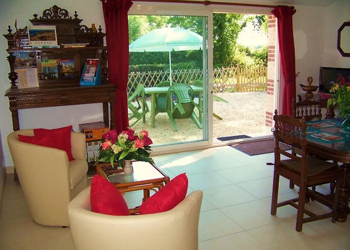 Authentique Avec Terrasse, Jardin Clos Et Wifi A - Fr-1-426-140 Сasa de vacaciones *